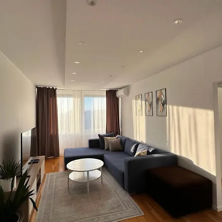 Dvor Center Apartment,14th Floor View Apartman