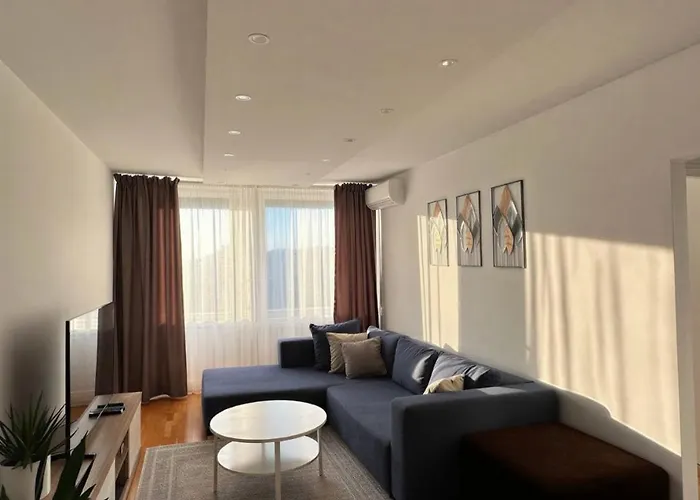 Dvor Center Apartment,14th Floor View Apartman